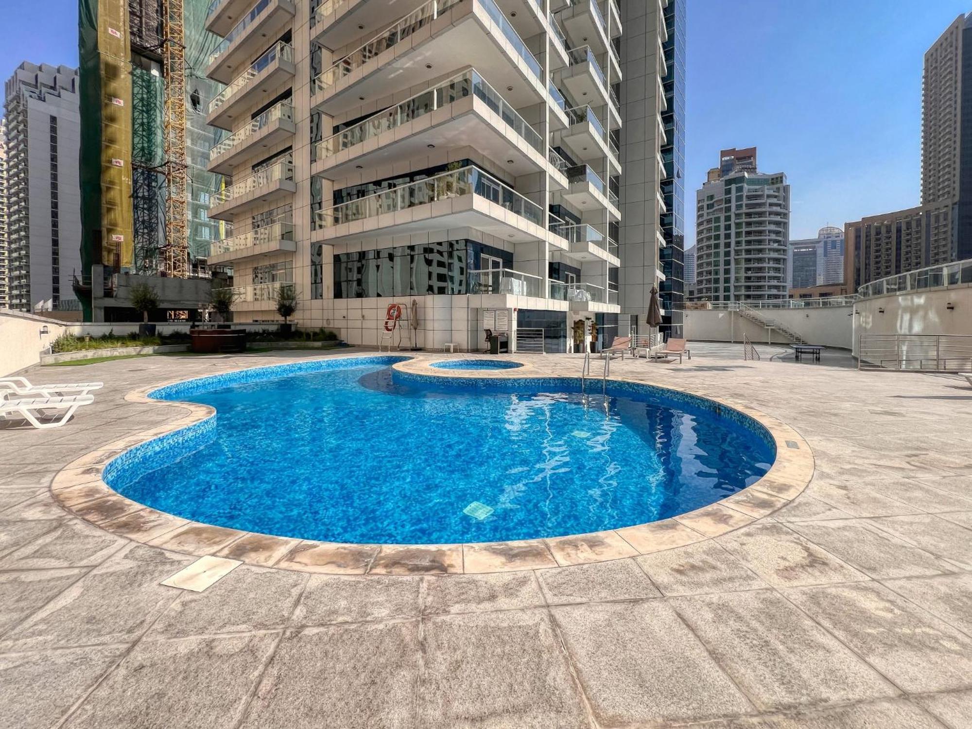 Вілла Lovely Unit With Marina View Дубай Екстер'єр фото